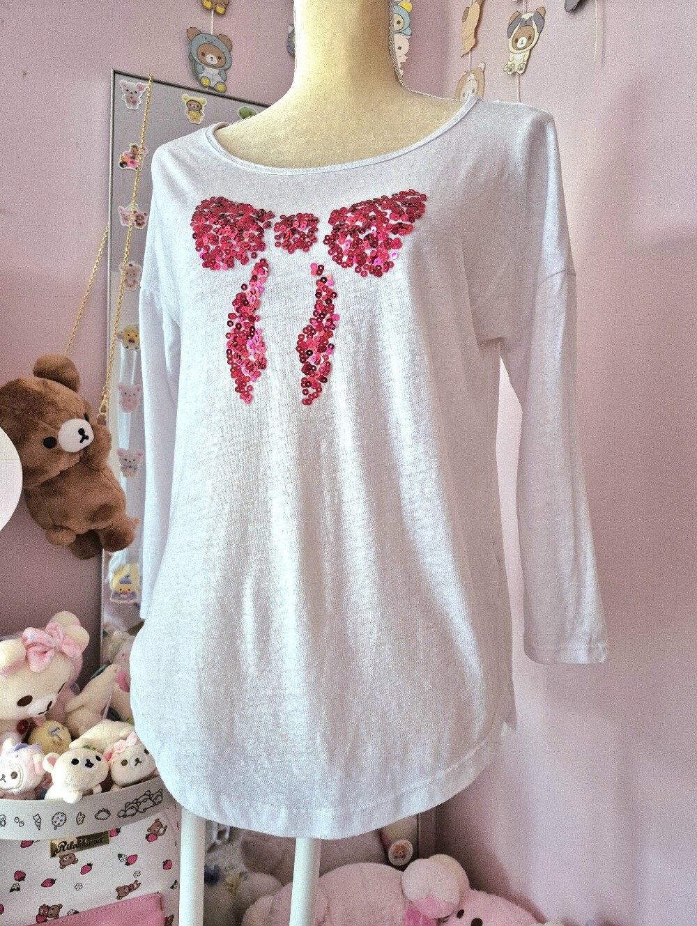Vintage Aerie White 3/4 Sleeve Tee with Red Sequin Bow